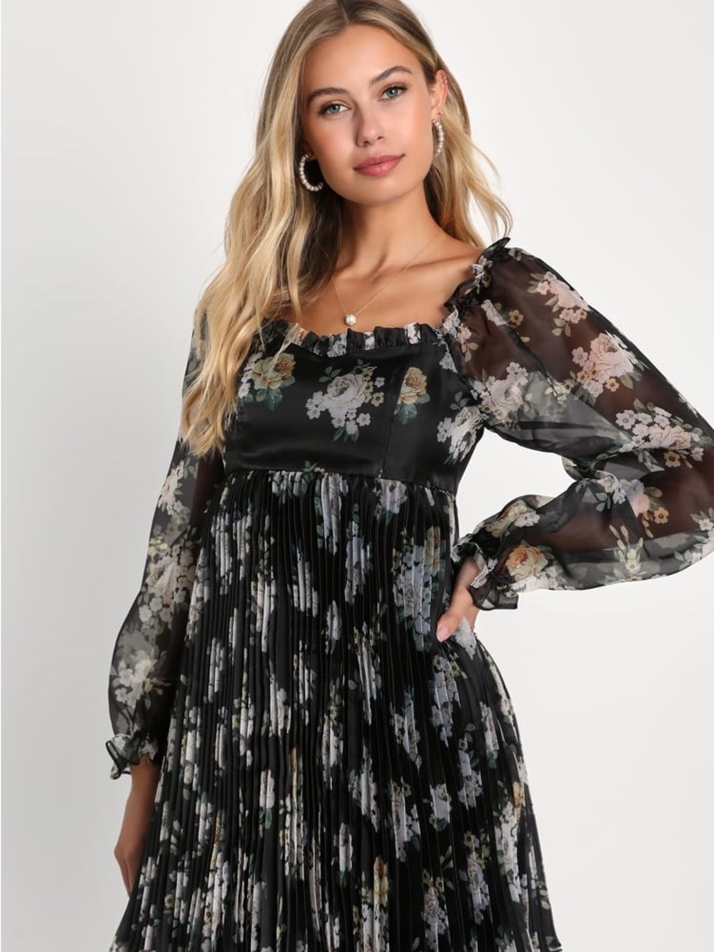 Lulus Sweetest Affection Black Floral Pleated Babydoll Mini Dress Size M NWT